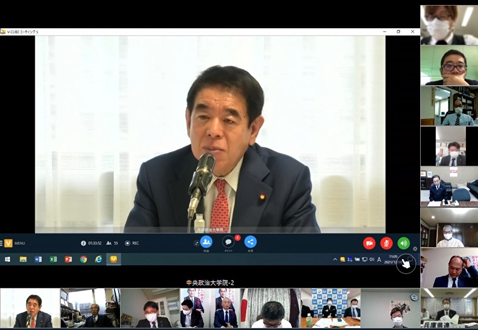 (下村博文中央政治大学院長)