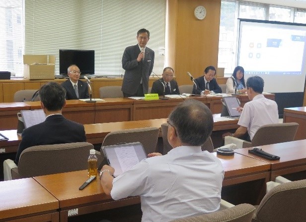 政経文化パーティ 小渕選対委員長を迎えて開催総選挙に備え「必勝」へ激励、決意表明熱く総合経済対策の実効性へ理解求める