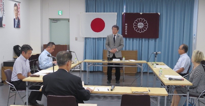 「#変われ自民党 日本の未来を語れ！」自民党総裁選に５氏が立候補来月４日の投票へ「明日の日本」語る
