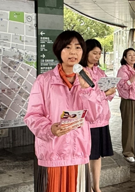 県連女性局 児童虐待防止街頭演説会